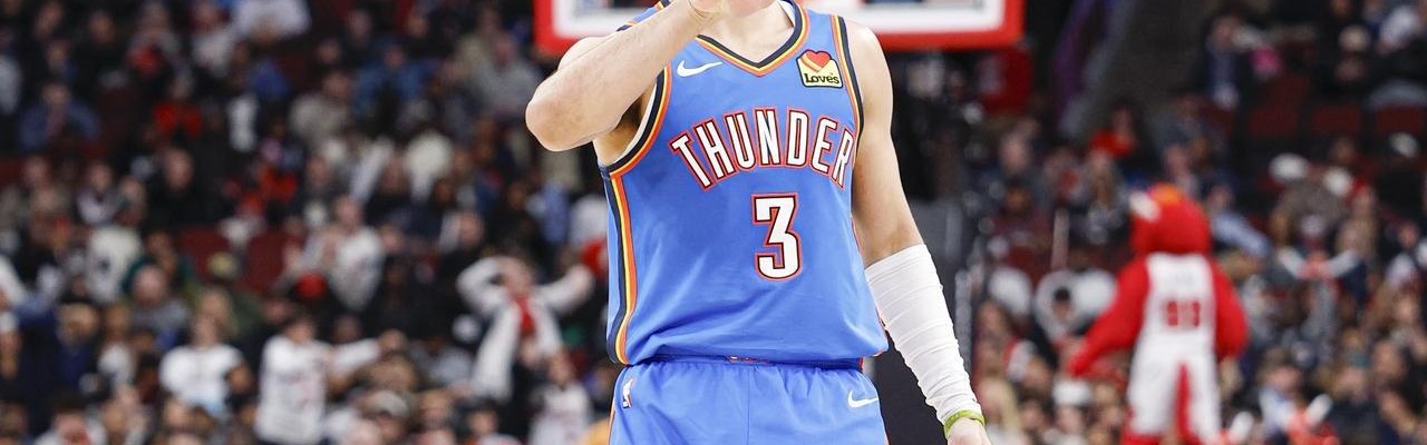 开云-班凯罗37+5+6无缘今日最佳球员！因为爱德华兹41+6+2+5创纪录！