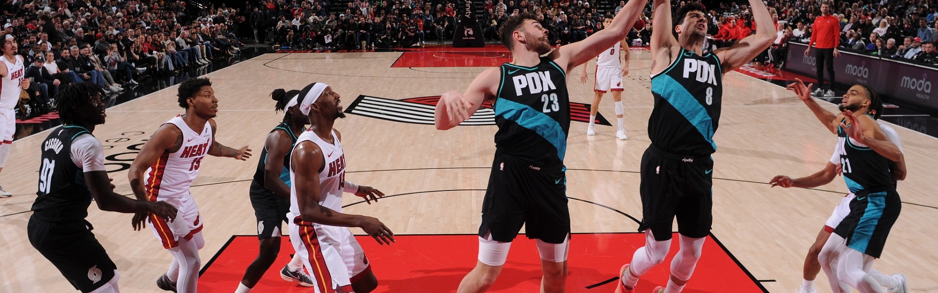 开云体育官网-阿夫迪亚伤退杨瀚森未登场 开拓者力克热火收获四连胜